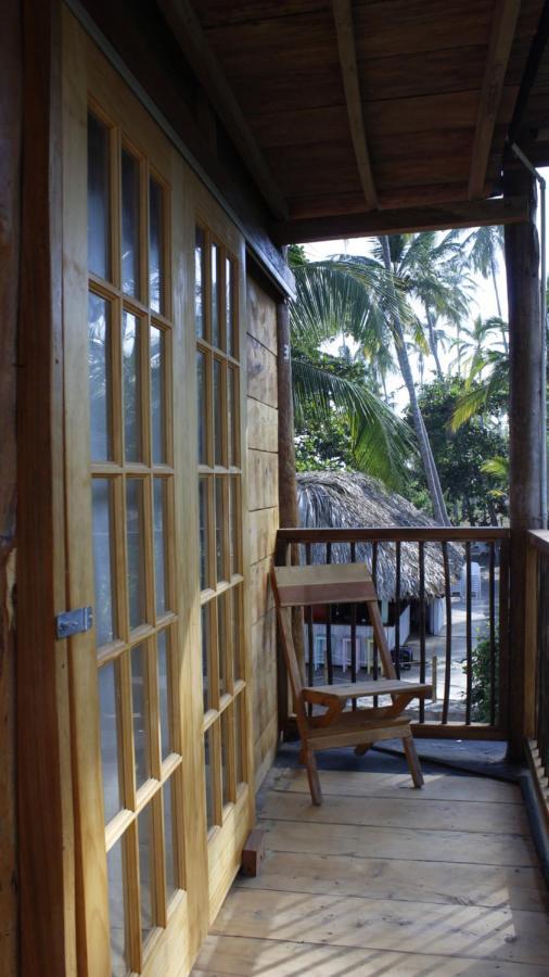 El Almendron Beach Hostel Guachaca Exterior photo