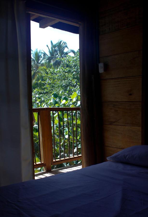 El Almendron Beach Hostel Guachaca Exterior photo