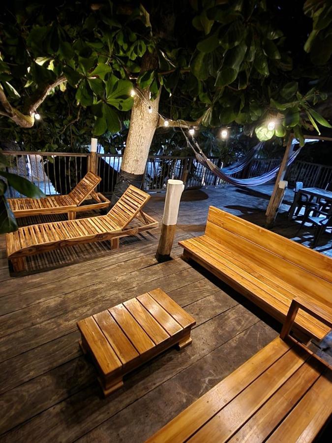 El Almendron Beach Hostel Guachaca Exterior photo