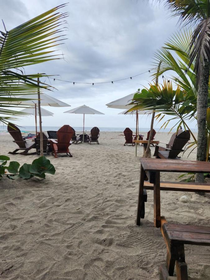 El Almendron Beach Hostel Guachaca Exterior photo