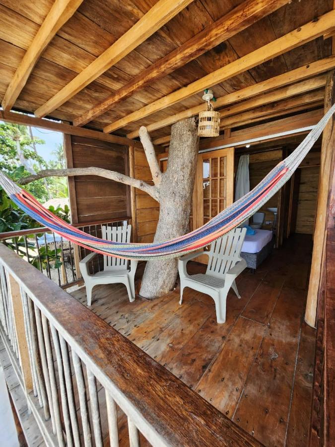 El Almendron Beach Hostel Guachaca Exterior photo