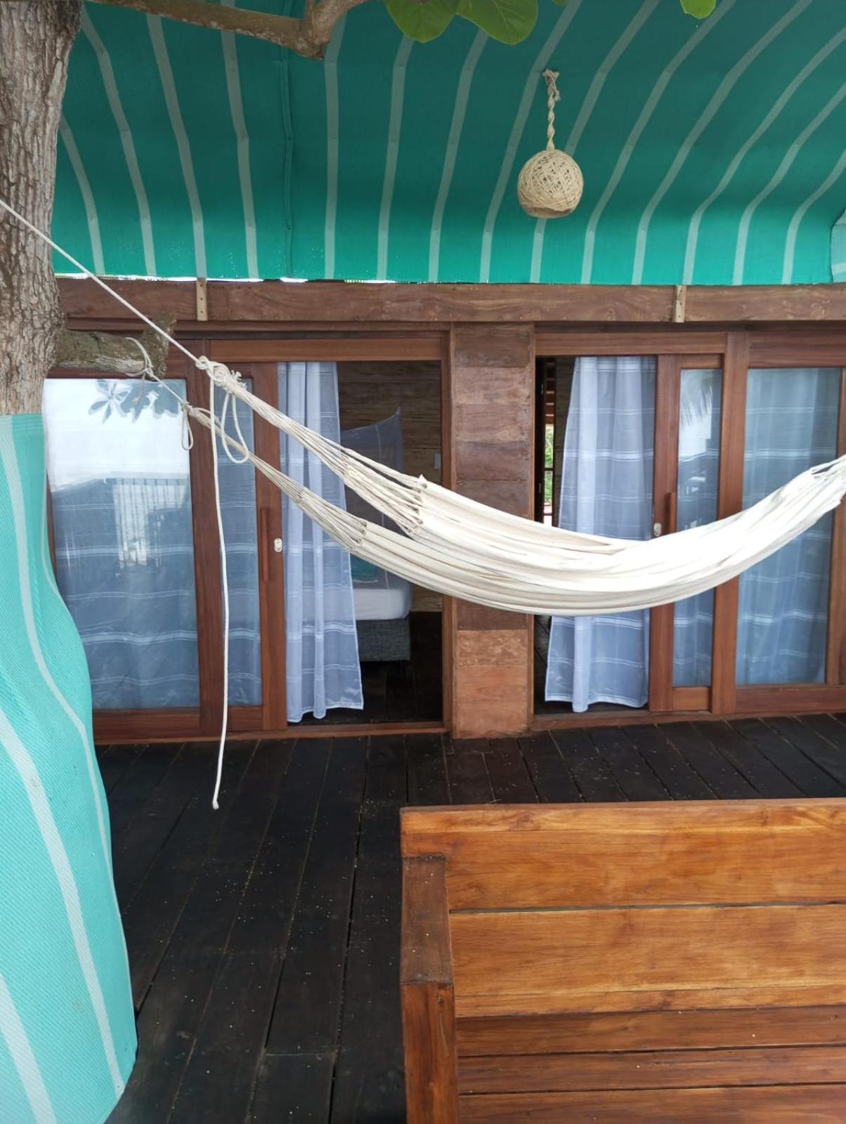 El Almendron Beach Hostel Guachaca Exterior photo